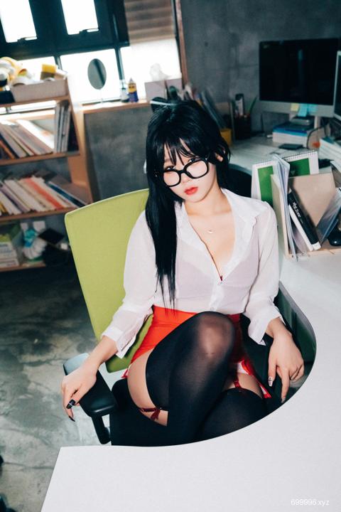  Zia (지아) - Office slave